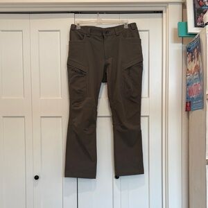 KUIU Men's Tan Cargo Pants
